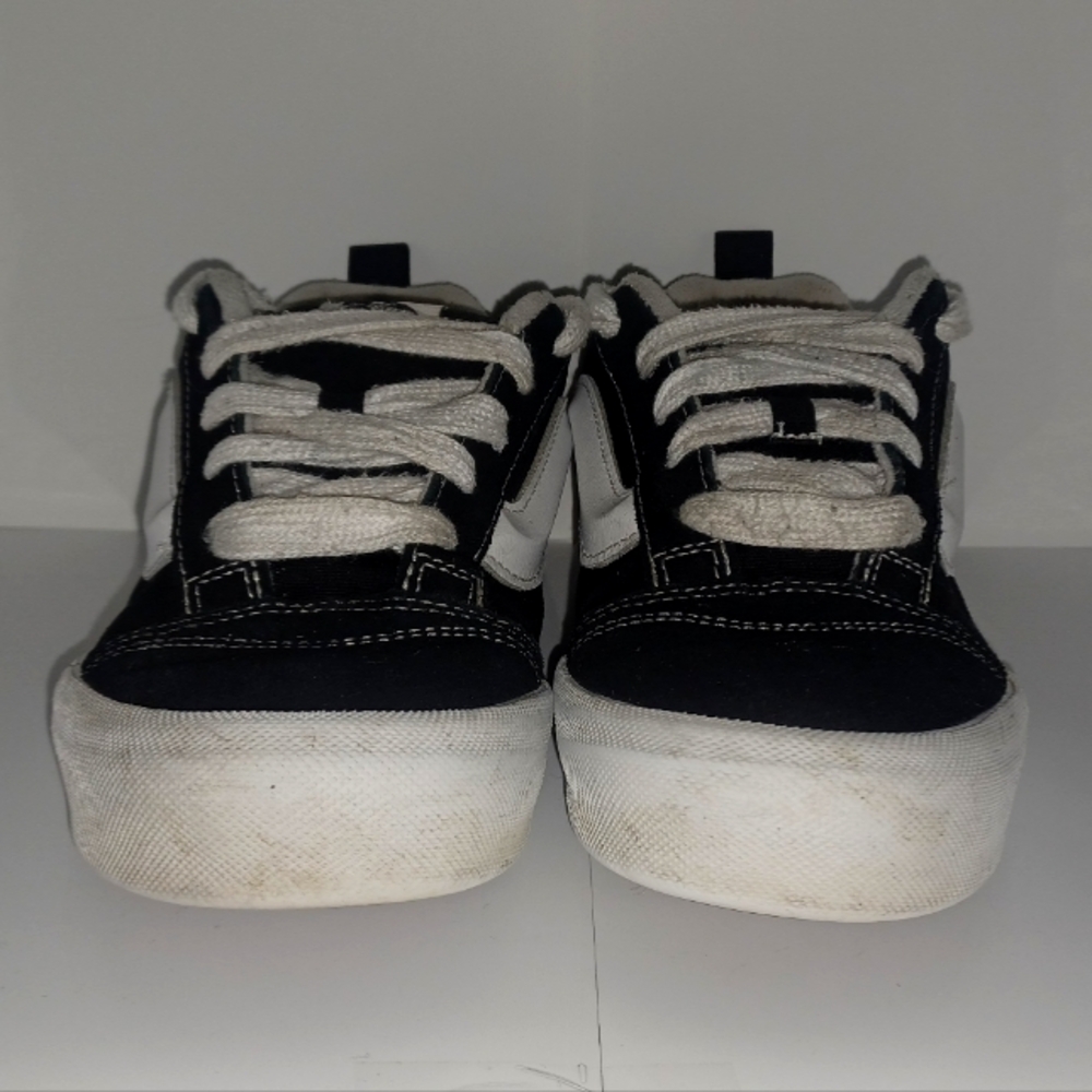 Vans Knu Skool Sneakers (US JUNIORS SIZE 6)